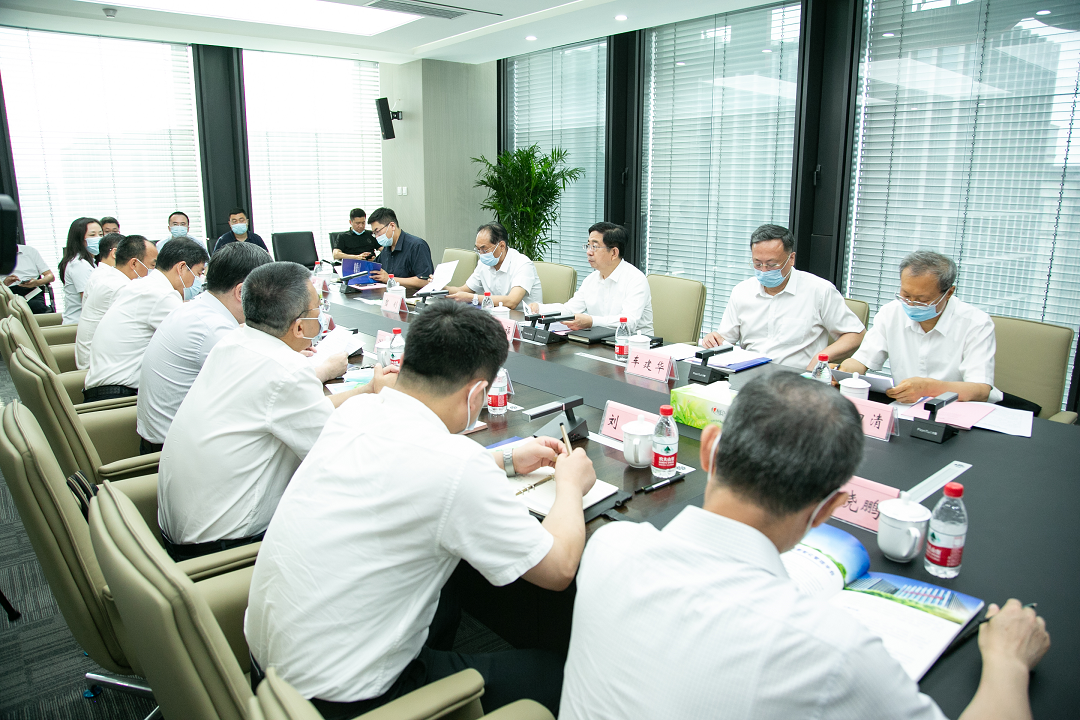 張吉福在省國資運營公司調(diào)研3 張吉福在省國資運營公司調(diào)研3